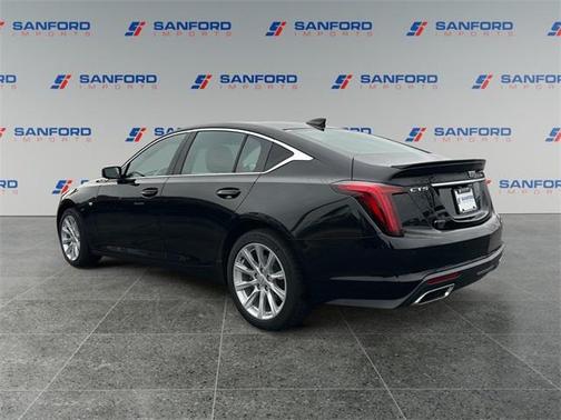 2022 Cadillac CT5 Luxury