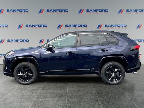 2020 Toyota RAV4 Hybrid SE