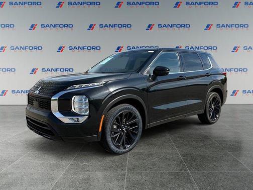 Black 2023 Mitsubishi Outlander SE Black Edition 2WD