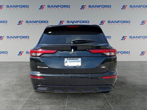 Black 2023 Mitsubishi Outlander SE Black Edition 2WD
