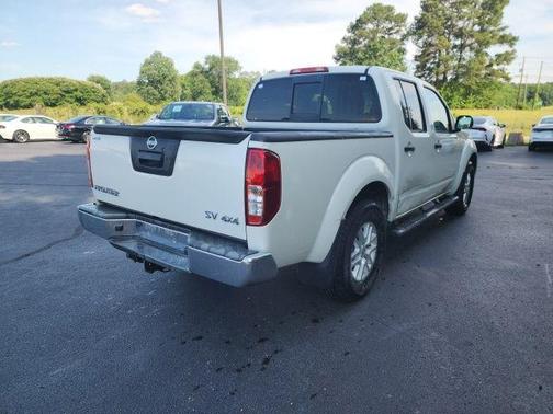 Glacier White 2019 Nissan Frontier SV