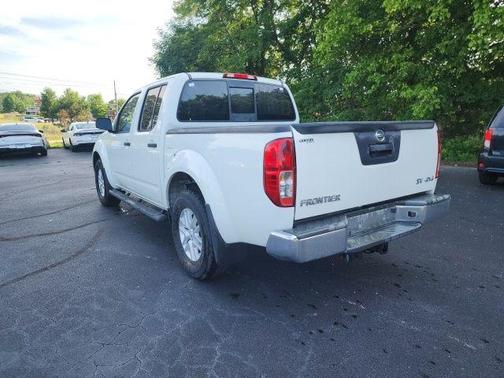 Glacier White 2019 Nissan Frontier SV