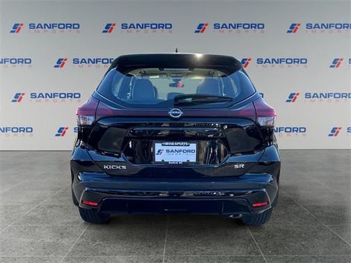 2024 Nissan Kicks SR