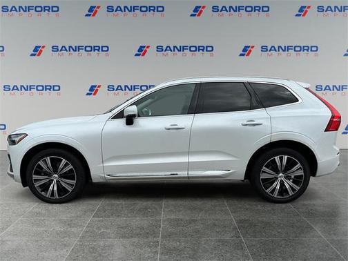 2022 Volvo XC60 B5 Inscription