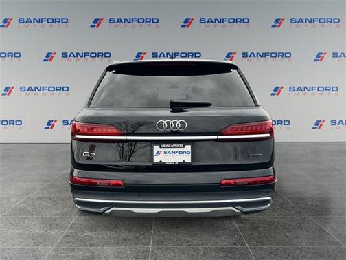 2024 Audi Q7 55 Premium Plus