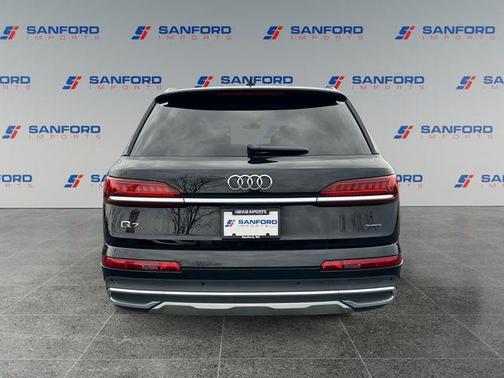 2024 Audi Q7 55 Premium Plus