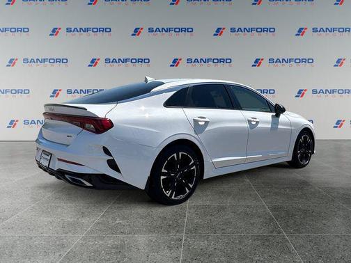 Glacial White Pearl 2023 Kia K5 GT-Line