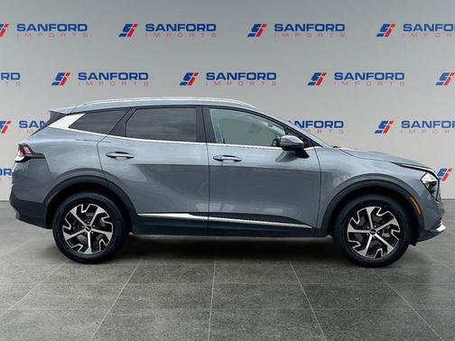 Everlasting Silver 2023 Kia Sportage EX
