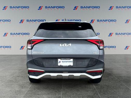 Everlasting Silver 2023 Kia Sportage EX