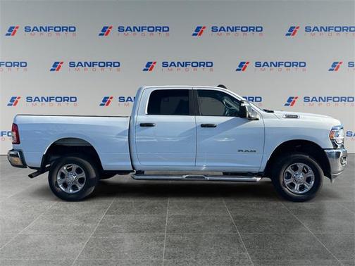 2024 RAM 2500 Big Horn Crew Cab 4x4 6'4' Box