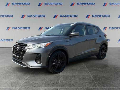 Gun Metallic 2023 Nissan Kicks SV