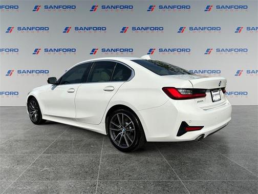 2021 BMW 330 i