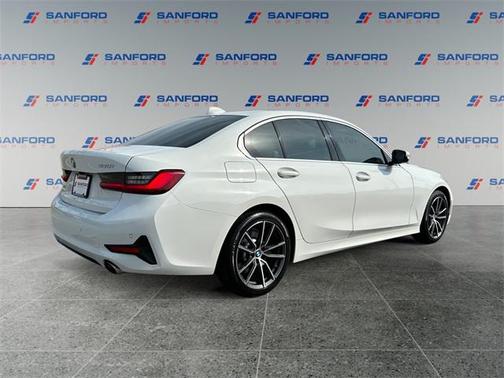 2021 BMW 330 i