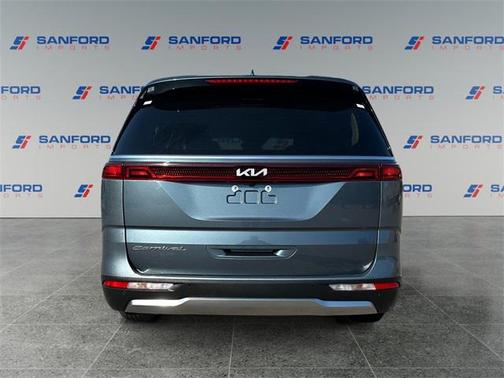 2022 Kia Carnival SX