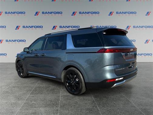 2022 Kia Carnival SX
