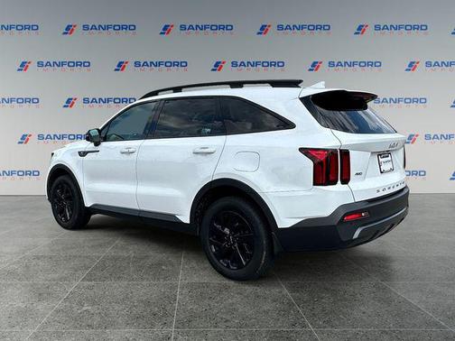 Glacial White Pearl 2022 Kia Sorento S