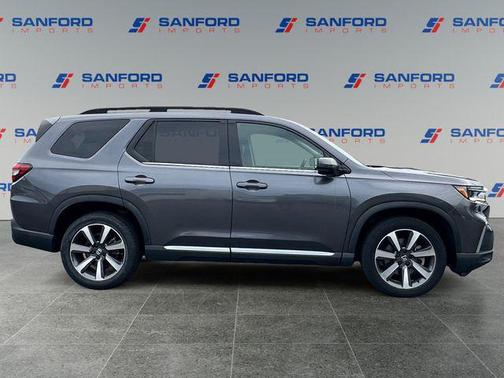 2023 Honda Pilot AWD Elite