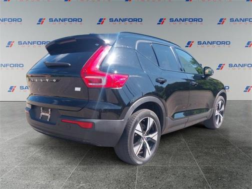 2021 Volvo XC40 Recharge Pure Electric P8