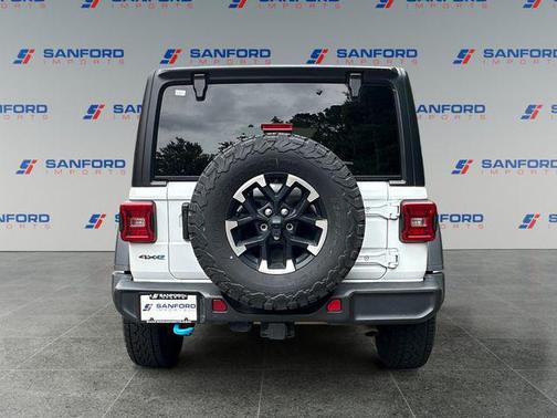 Bright White Clearcoat 2024 Jeep Wrangler 4xe Rubicon
