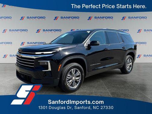 Mosaic Black Metallic 2025 Chevrolet Traverse LT
