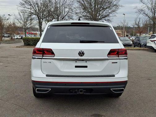 Pure White 2022 Volkswagen Atlas 3.6L SEL