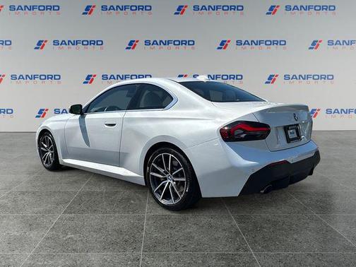 Mineral White Metallic 2022 BMW 230 i