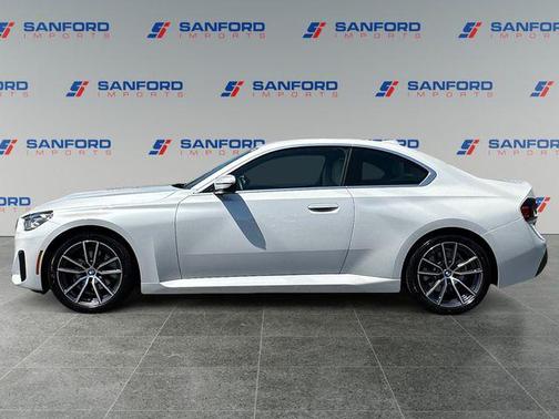 Mineral White Metallic 2022 BMW 230 i