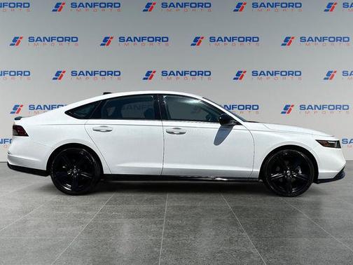 Platinum White Pearl 2024 Honda Accord Hybrid Sport-L