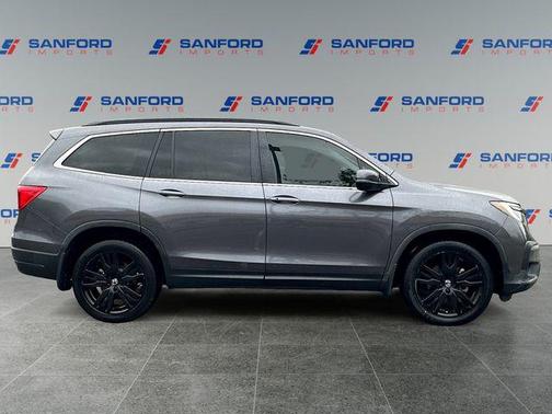Crystal Black Pearl 2022 Honda Pilot AWD Special Edition