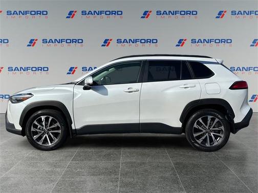 2023 Toyota Corolla Cross XLE