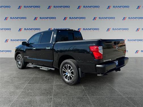 2021 Nissan Titan SV