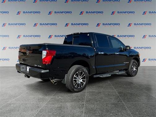 2021 Nissan Titan SV