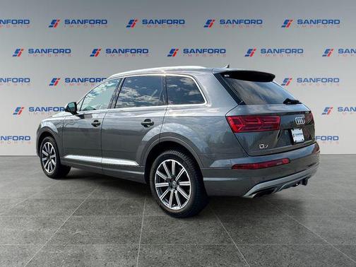 2019 Audi Q7 45 Premium Plus