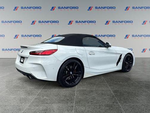 Alpine White 2021 BMW Z4 sDrive30i