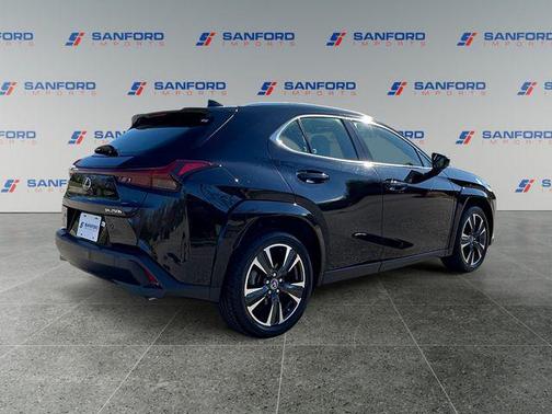 2023 Lexus UX 250h Base