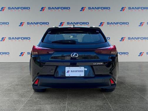 2023 Lexus UX 250h Base