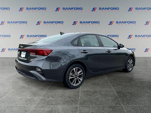 Gravity Gray 2023 Kia Forte LXS