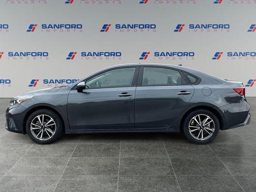 Gravity Gray 2023 Kia Forte LXS