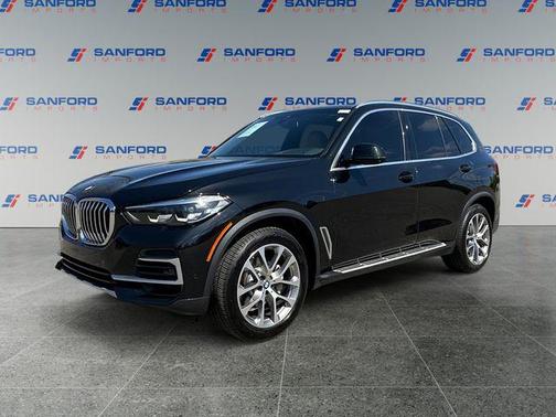 Black Sapphire Metallic 2022 BMW X5 sDrive40i
