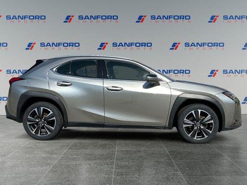 Cloudburst Gray 2022 Lexus UX 200 Base