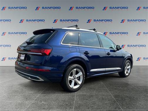 2023 Audi Q7 45 Premium Plus