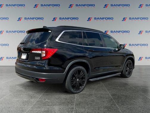 Crystal Black Pearl 2022 Honda Pilot AWD Special Edition