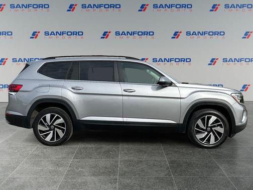 2024 Volkswagen Atlas 2.0T SE w/Technology 4MOTION