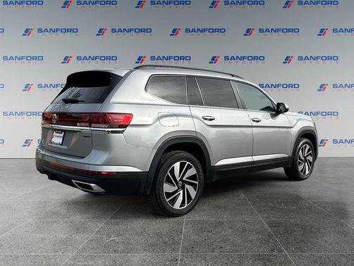 2024 Volkswagen Atlas 2.0T SE w/Technology 4MOTION