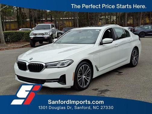 Alpine White 2021 BMW 530e Base