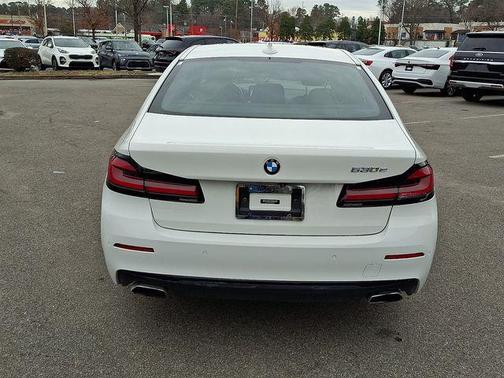 Alpine White 2021 BMW 530e Base