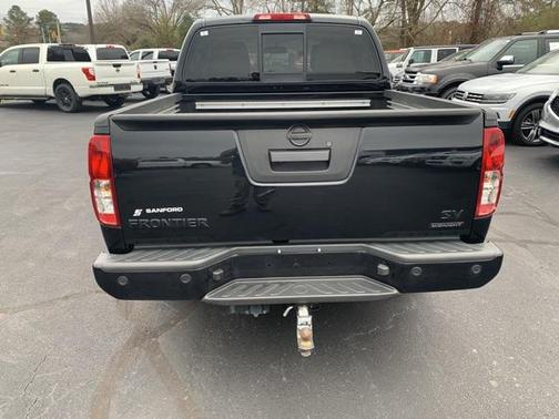 Magnetic Black Pearl 2019 Nissan Frontier SV