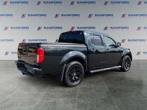 Magnetic Black Pearl 2019 Nissan Frontier SV
