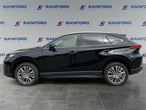 2022 Toyota Venza XLE