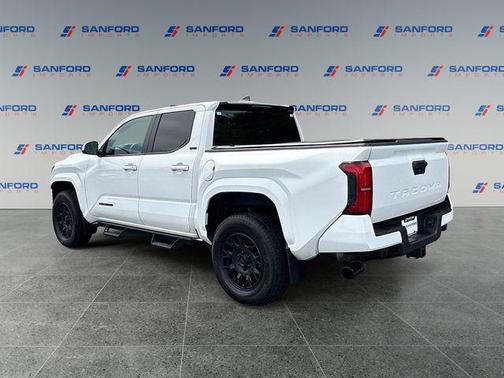 Ice Cap 2024 Toyota Tacoma SR5